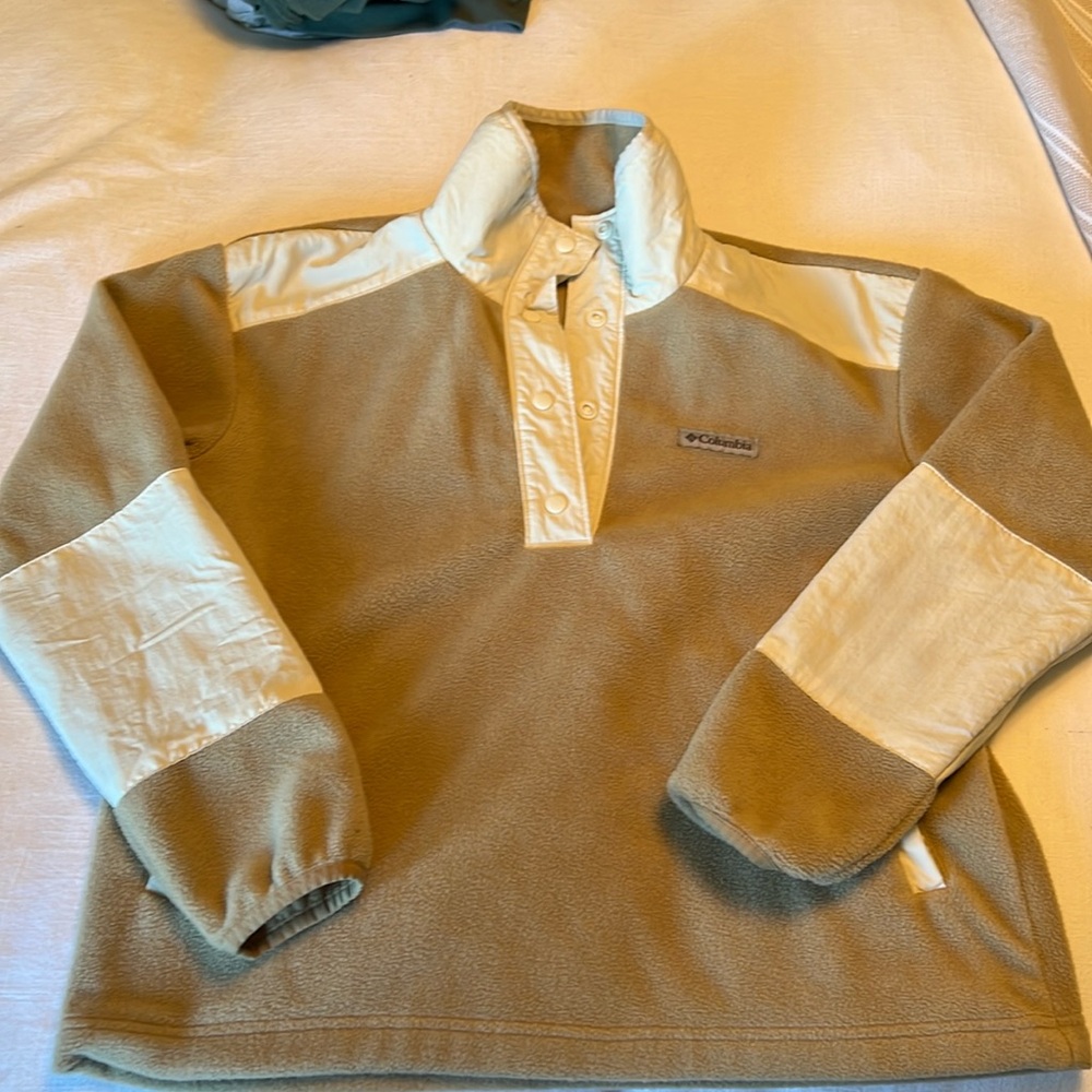 Tan and cream Columbia fleece- women’s medium